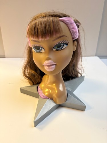Bratz live concert space - bratz,